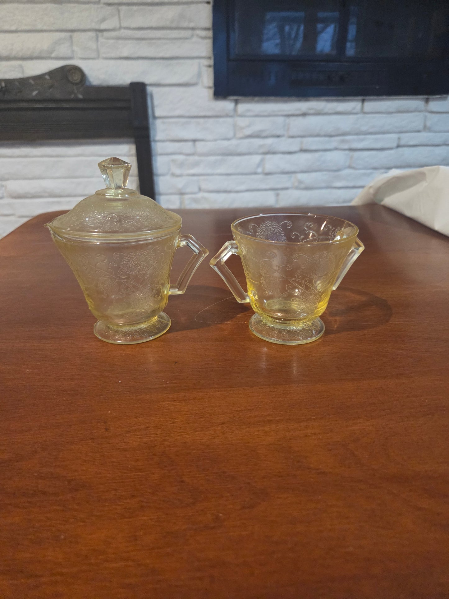 1930s Hazel Atlas Yellow FLORENTINE No 2 Poppy Depression Glass Sugar Bowl w/lid and Creamer set